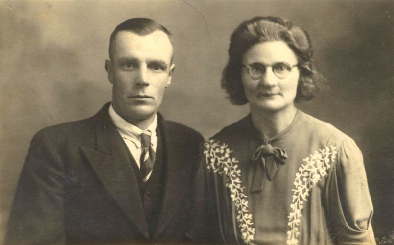Romke Douwes de Jong(1902-1987) en Baukje de Vries(1903-1953)
